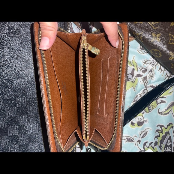 Authentic Louis Vuitton bundle - Picture 11 of 14